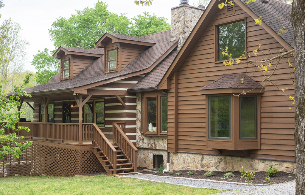 Why Should You Use Exterior Wood Stain?