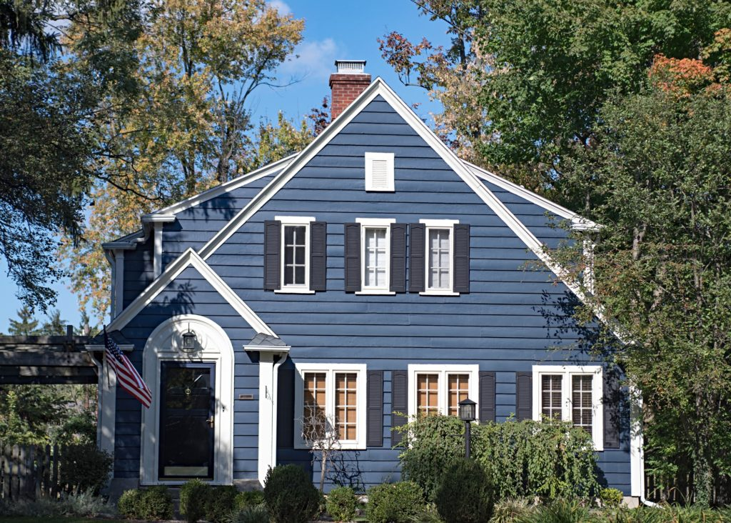 Best Outdoor Paint For Wood Buyer's Guide